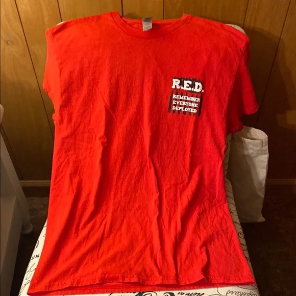 Women’s Red T-Shirt - Picture 1 of 1
